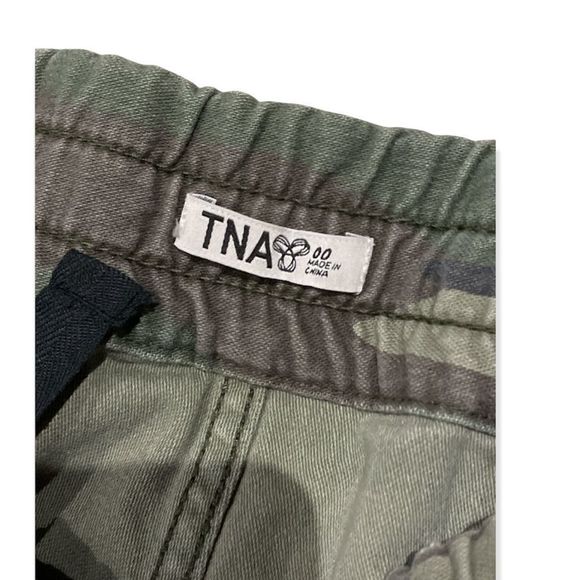 TNA Comouflage pull on pants - Picture 3 of 8